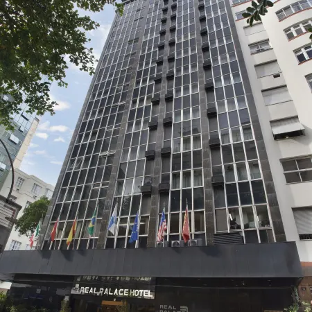 Real Palace Hotel Отели рядом с достопримечательностью «Пляж Леме»