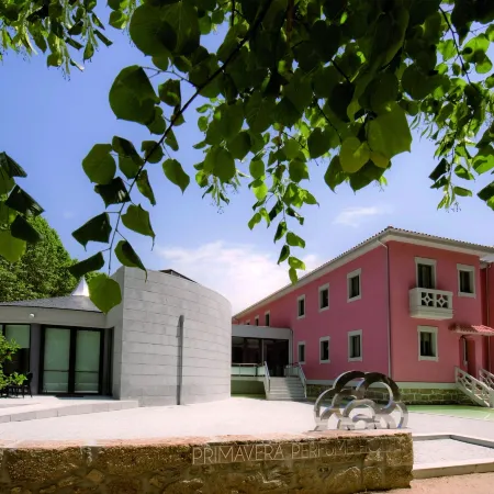 Primavera Perfume Hotel