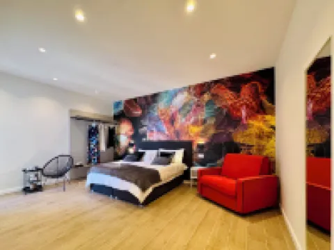 YourHome - Il Pino Rooms & Apartment Hoteles en Meta