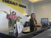 เอเมอรัลด์แมนเนอร์โฮเต็ล โรงแรมใกล้ออลแฮนด์บีช