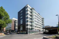 1Br with Sauna, Rooftop Terrace & Amazing Views - 4-Star