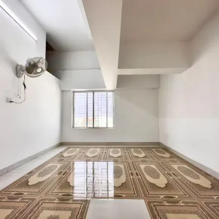 300sqft 5 Studio Gym & Pool Access
