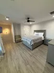 2Br, 1BA Guest Suite, Pool, Theatre Room, Hot Tub, Brand New!