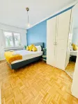 Elegant one bedroom w private terrace Hotels in Strassen