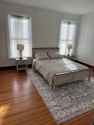 Charming Historic 2BR Retreat in New Haven – Cozy Stay Near Yale & Downtown!