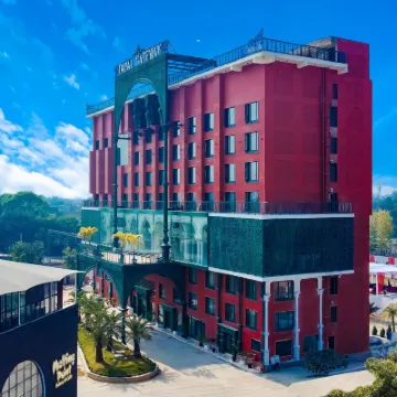 Dayal Gateway Hotels near Singapore Mall
