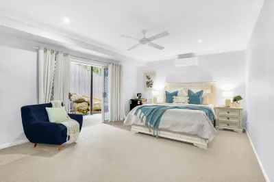 Palm Cove Studio Apartments Hotels in Ellis Beach