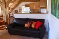 A quiet and comfortable house in a burgundy's medieval village