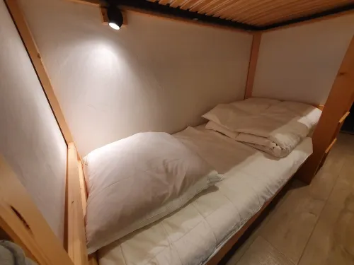 Studio 4 pers. 100m from the nearest chairlift, return on skis