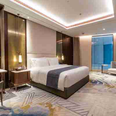 Arjuna Solitaire Hotel Rooms