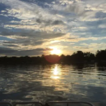 Lake Miltona, MN Weekly Rental Cabin is located right on the beach.
