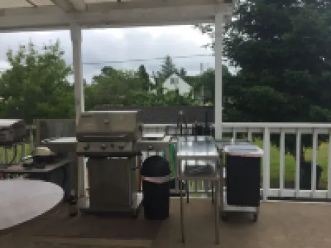 Amazing sunset in front of historic house ブレインのホテル