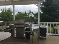 Amazing sunset in front of historic house Hotels in Blaine