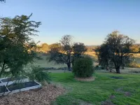 Country family cottage on our farm Hotels in Mowbray Park