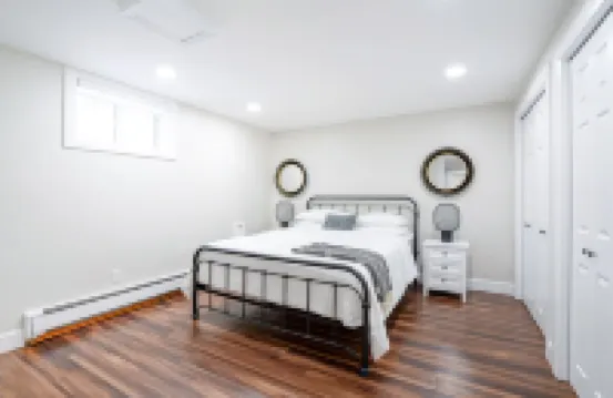 Spacious and Well Located Apartment near Central London