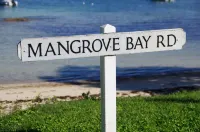 Tranquil Garden Setting, Private Waterfront - Sleeps 6, Twizy charger.