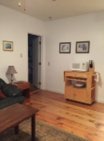 Charming West End 1 Bd 1st Fl -  Steps to Beach - With Private Parking