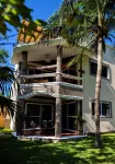 Beautiful 2 Bdrs Villa with Pool,Private Beach,Wi-Fi, Kayaks, Manager, Chef .