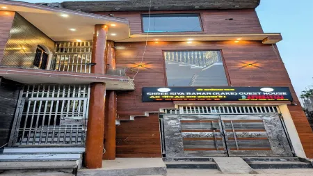 Via Shree Siya Raman - 500m from Shri Ram Janam Bhumi