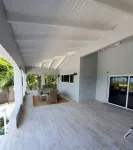 Tropical Oasis-Spacious home, pool & sea views! Water and electricity included. Hotels in Grote Berg