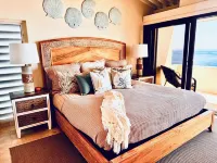 Sun-Kissed Days & Starry Nights with Endless down-Island Views!