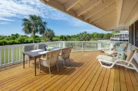 Sullivan's Island 5 Bdrms/4 Baths