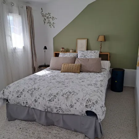 Price PROMO House Cotignac 6 pers bright beautiful garden view, all inclusive price! Отели в г. Котиньяк