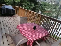 HIDEAWAY - COZY 2 BEDROOM WATERFRONT COTTAGE SPRING, SUMMER 2025 AVAILABILITY! Hotels in Faraday
