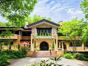 Hotel la Neige Higashikan