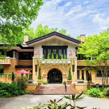 Hotel la Neige Higashikan