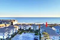Condo with Ocean Views! Steps to the Sea! Sleeps 10. The complex is oceanfront!