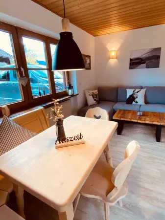 Neu Renovierte Ferienwohnung für Bergverliebte Отели рядом с достопримечательностью «Erdinger Arena»