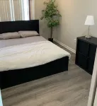 5 bedroom 1 block from beach , Boardwalk & Tropicana Casino,