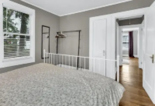 Southern Comfort Bungalow 15 Mins to Downtown+ Parking