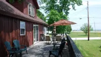 Lake Michigan views! Complimentary housekeeping with monthly stays Mar-Apr.