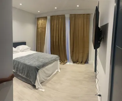 BRAND NEW 3 Bedroom luxury Condominium- 5 mins away from the beach!!1 spot!