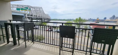 Lux Riverfront Condo in Louisville/Jeffersonville Hotels in 