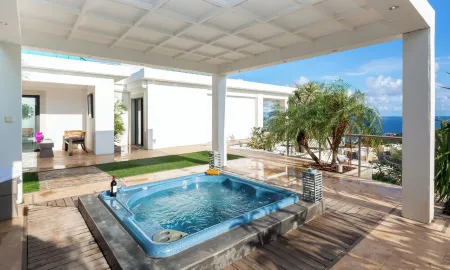 Stunning Villa Movina with Gym, Two Pools, and Breathtaking Views of St. Barts Отели рядом с достопримечательностью «Dawn Beach»