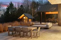 Wander Stowe Woods sleeps 12, w/gym/Workstations & pool, 6 Bedrooms