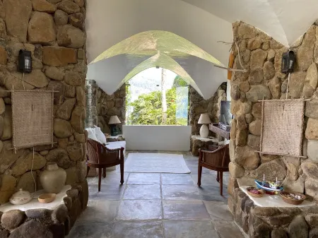 Beautiful House 5 Suites by the beach in Portogalo