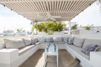 Beautiful 5 Bedroom House w/Pool in Walled City