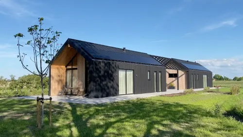 Luxurious vacation home in the middle of nature. Lots of comfort in a beautiful location.