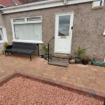 OLD SMIDDY APARTMENT, BALLOCH, LOCH LOMOND SLEEPS 3 IN FAMILY ROOM Hotels in 