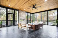 Elegant Spacious New Atlanta Home with Secret Room