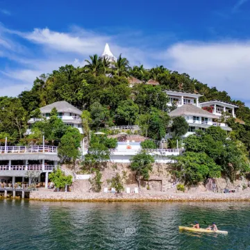 Pearl Bay Villas