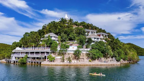 Pearl Bay Villas Hotels in Busuanga