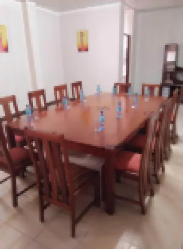 奈瓦沙紐斯特德酒店