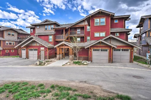 Fraser Condo w/ Views & Hot Tub: Near Winter Park! - Lejligheder