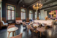 Hôtel de France Hotels in Saint-Jean-le-Comtal