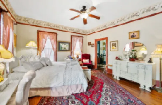 Goodbread House Bed and Breakfast